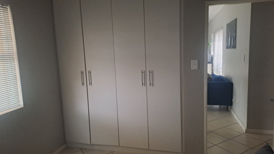 2 Bedroom Property for Sale in Beacon Bay Eastern Cape